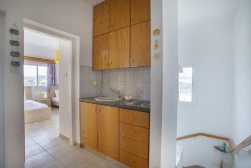 ?imagine Renting A Villa With Very Large Pool? Protaras Villa 98