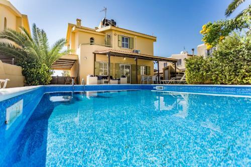Villa Chrysa