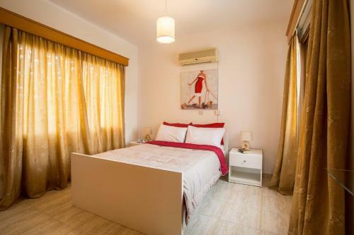 Coral Bay Sunkiss Villa