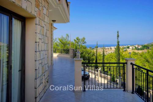 Elite Villa Amazing Pool And Garden