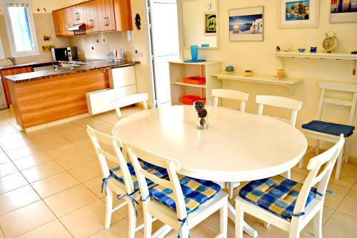 Villa 12 Riviera Latchi Beach Villas
