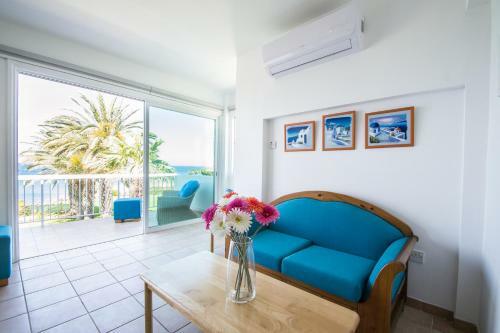 Villa Sirena Bay Holidays