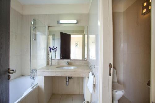 ?villa In A Fantastic Location On The Seafront? Protaras Villa 48