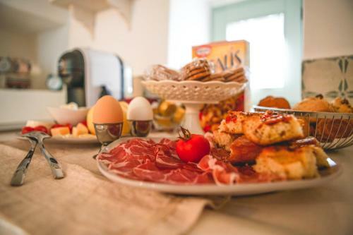 Bed & Breakfast Trulli Ant� Charme & Relax