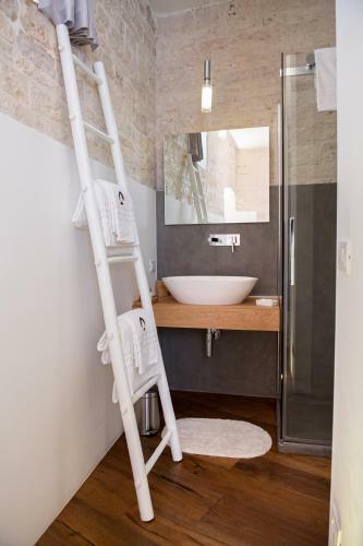 Hostal The Guest House - Palazzo Scotto