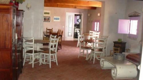 Altopascio Villa Sleeps 14 Pool Air Con Wifi