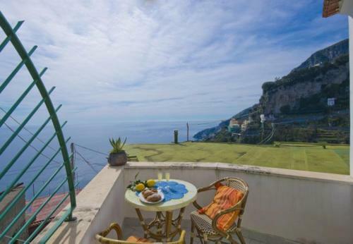 Amalfi Apartment Sleeps 3