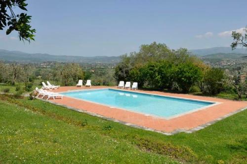 Arezzo Villa Sleeps 18 Air Con