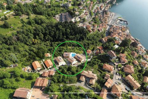 Argegno Apartment Sleeps 8 Pool T421308