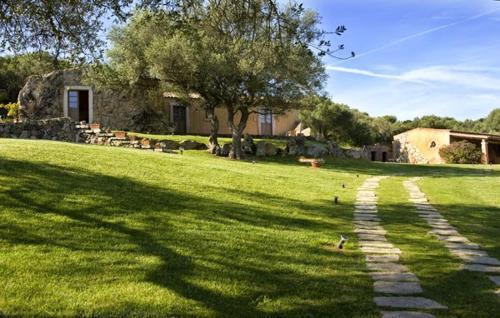Arzachena Villa Sleeps 6 Pool Air Con Wifi