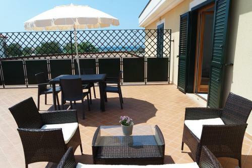Mare Apartments