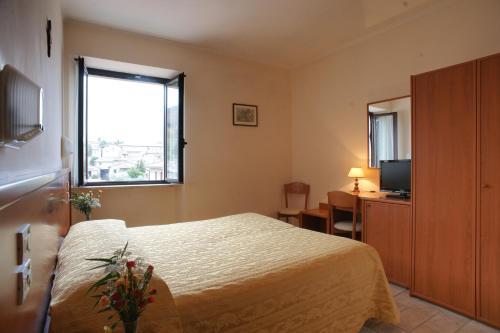 Hotel Albergo La Rocca