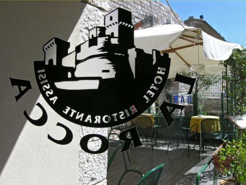 Hotel Albergo La Rocca