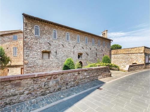 Three-bedroom Apartment In Assisi -pg-