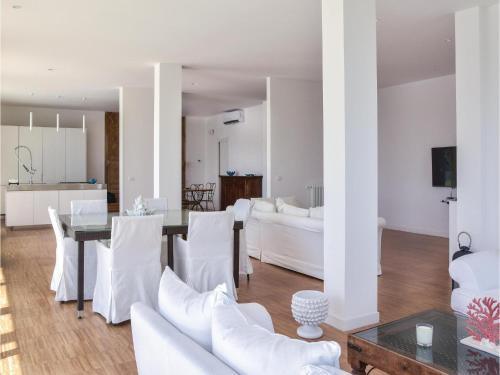 Five-bedroom Holiday Home In Augusta Sr