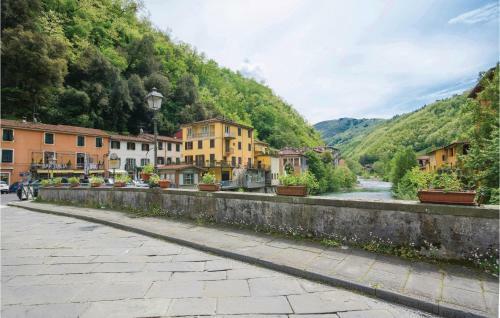 Two-bedroom Apartment In Bagni Di Lucca -lu-