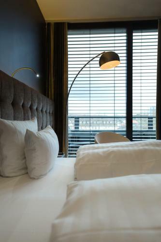 Saks Urban Design Hotel