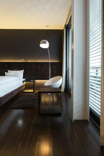 Saks Urban Design Hotel