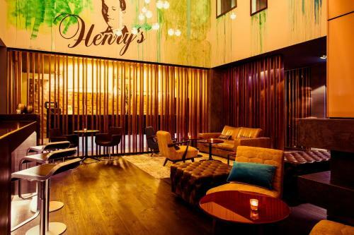 Saks Urban Design Hotel