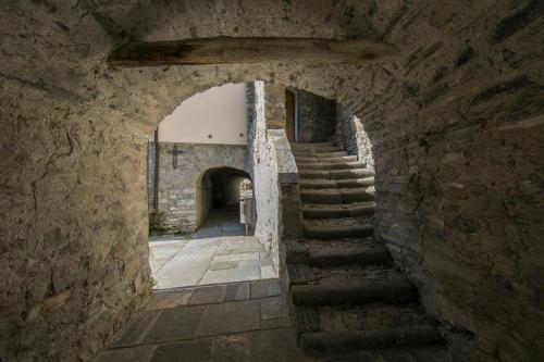 Brienno Villa Sleeps 16