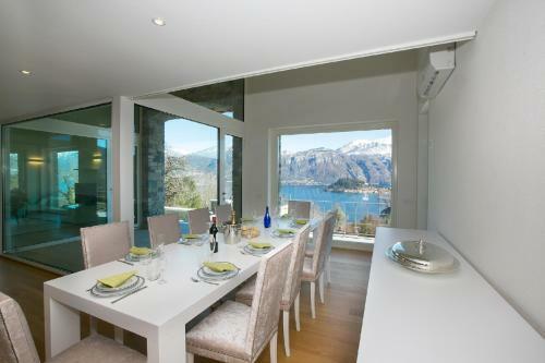 Griante Villa Sleeps 10 Pool