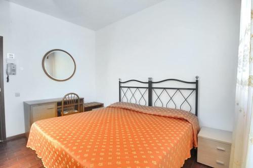 Hotel Venus Best Price
