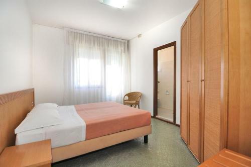 Hotel Venus Best Price