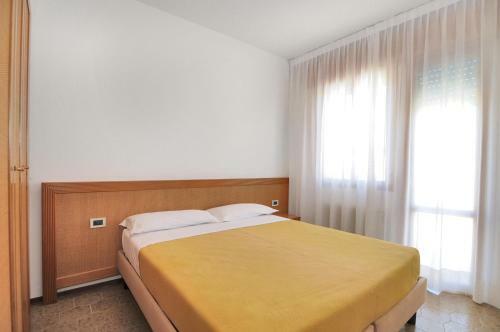 Hotel Venus Best Price