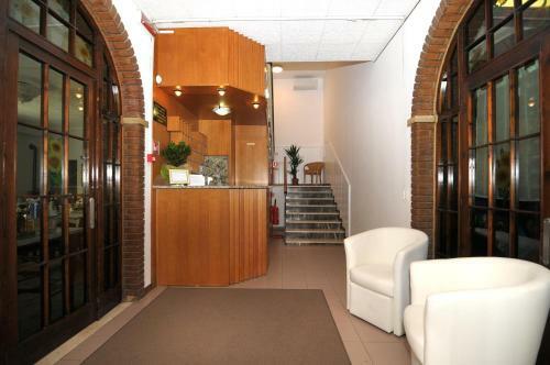 Hotel Venus Best Price