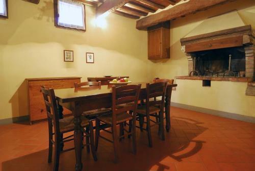Il Castagno D'andrea Apartment Sleeps 4 Pool