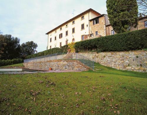 Il Castagno D'andrea Villa Sleeps 16 Pool