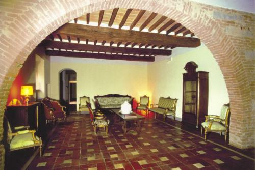 Il Castagno D'andrea Villa Sleeps 16 Pool