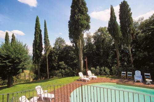Il Castagno D'andrea Villa Sleeps 16 Pool