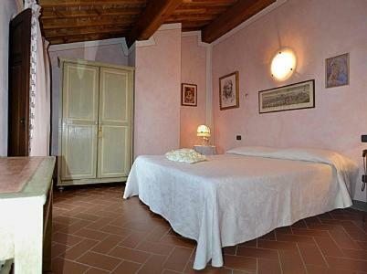 Castelfiorentino Villa Sleeps 10 Pool Wifi