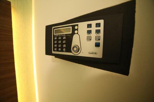 8room Hotel