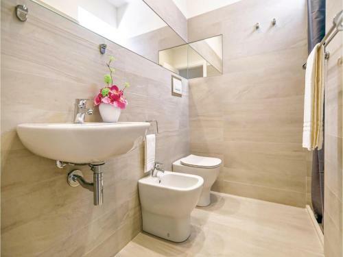 Two-bedroom Holiday Home In Scicli -rg-