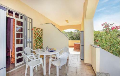 Four-bedroom Holiday Home In Cava D'aliga