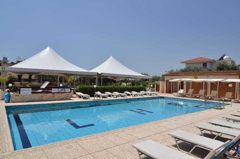 Lucky Hotel Apartments