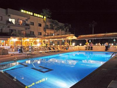 Lucky Hotel Apartments