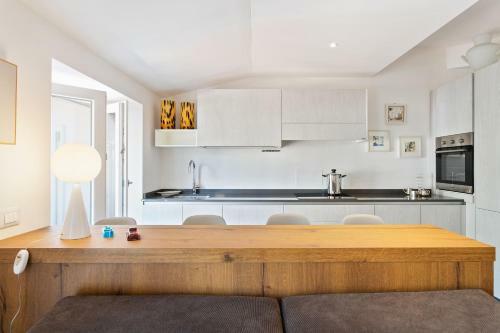 Apartamento Queen House - Bymyhomeincomo