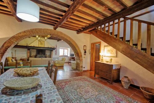 Cetona Villa Sleeps 7 Pool Air Con