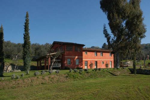 Piano Di Conca Villa Sleeps 10 Pool Air Con T763289