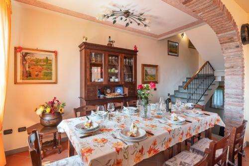 Vinci Villa Sleeps 8 Pool Air Con Wifi