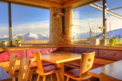Posada Panorama Restaurant Sterzingerhaus