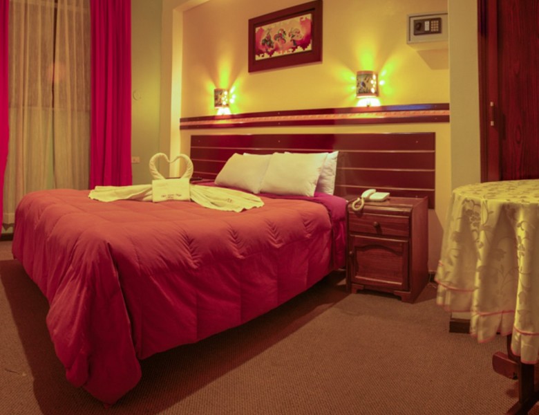 Hotel San Antonio Suites