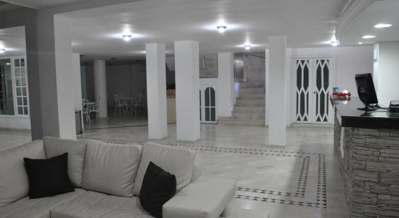 Hotel Coral Reef