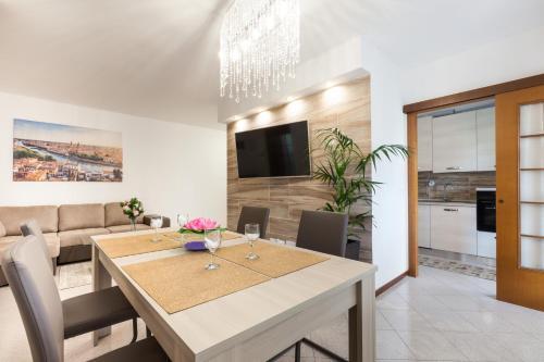 Apartamento Residenza Larissa Luxury 2