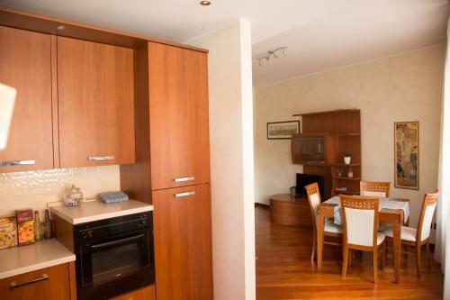 Gatto Romeo Apartments