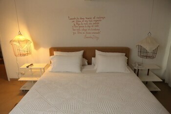 Hotel La Casa Rosal�a