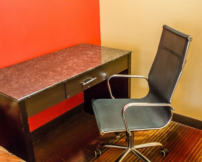 Hotel Rodeway Inn Macarthur Airport